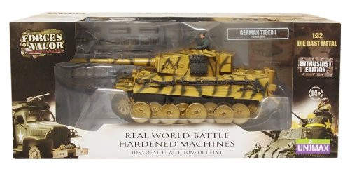 Sherman and German Tiger 1 LOT OF 2 Forces of Valor Macho Machines U.S 