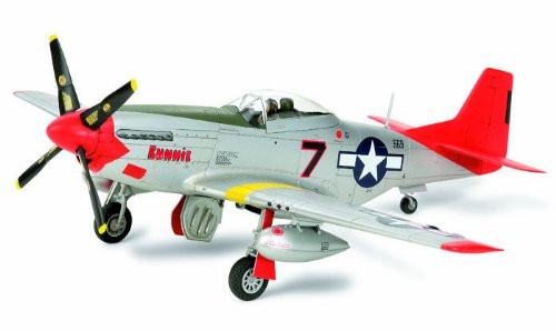1/48 North American P-51D Mustang Plastic Model Airplane Kit Tamiya