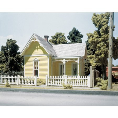 DPM Design Preservation Models #80300 Aunt Eleanor's House 5-3/4 x 5-1/2" 