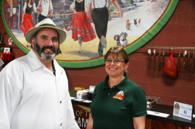 mike-and-lynnette.jpg mike-and-lynnette.jpg