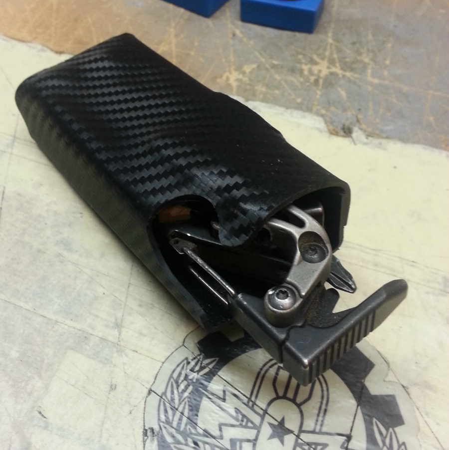 leatherman-mut-carbon-fiber-sheath.jpg leatherman-mut-carbon-fiber-sheath.jpg