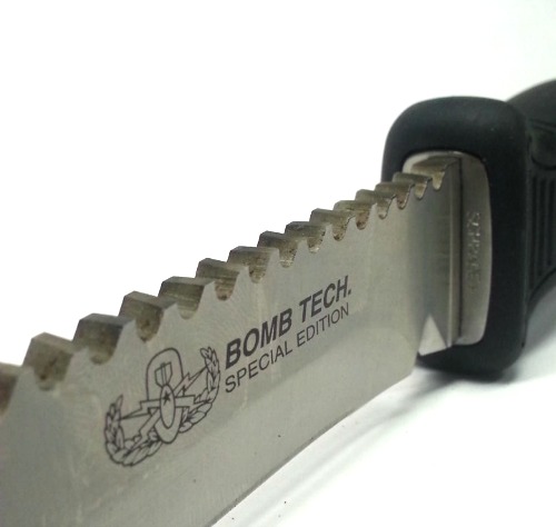 schrade-eod-knife-bomb-tech-special-edition-logo.jpg schrade-eod-knife-bomb-tech-special-edition-logo.jpg