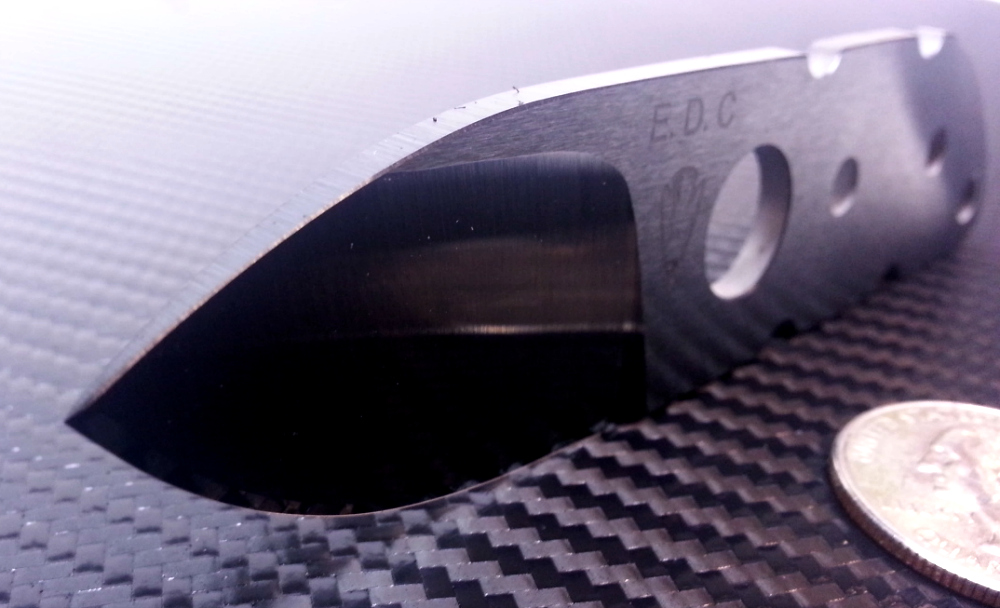 solid-ceramic-ee-knife.jpg solid-ceramic-ee-knife.jpg