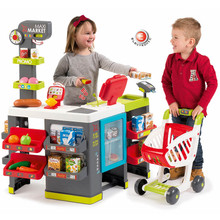 Two children playing with the Smoby maxi Market kids supermarket