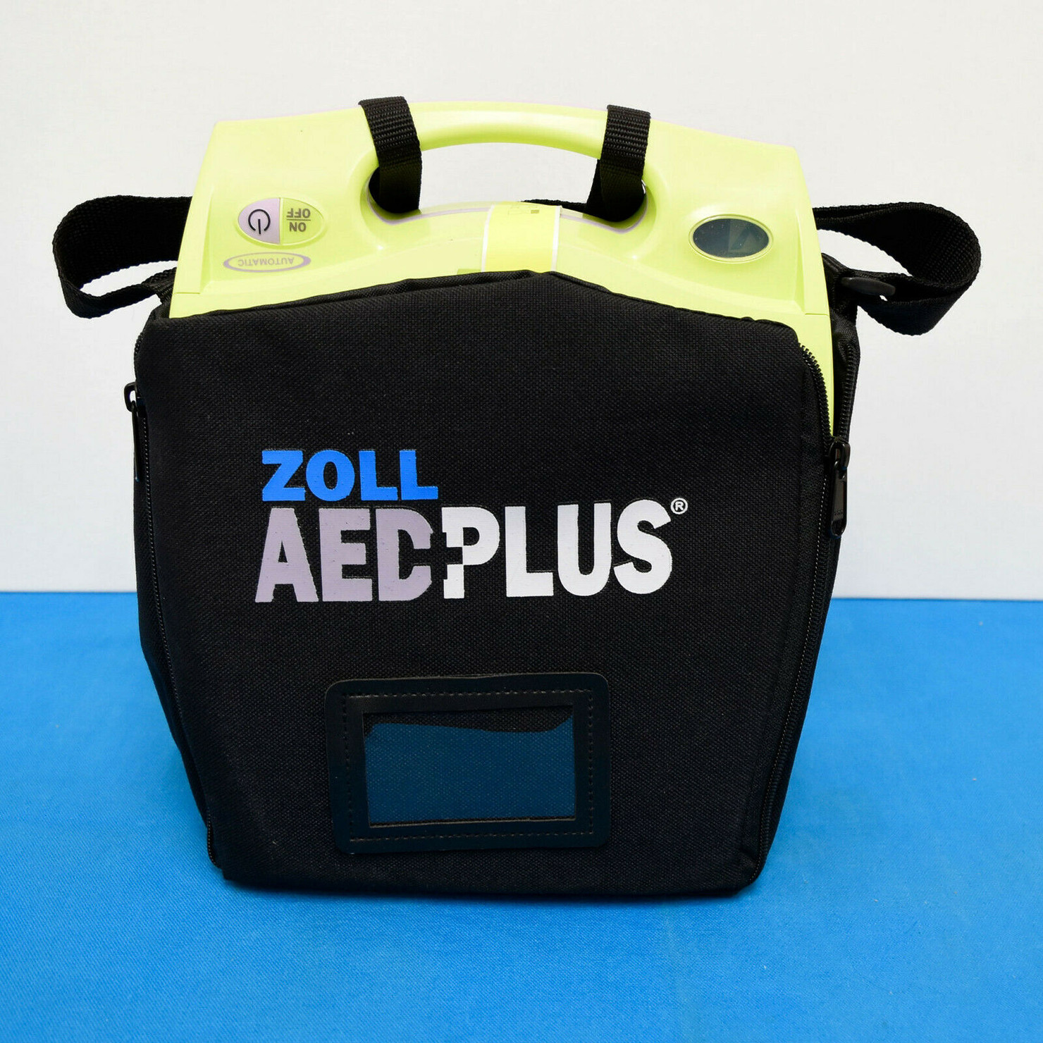 Zoll AED PLUS Automated External Defibrillator Case, Pad, Manual