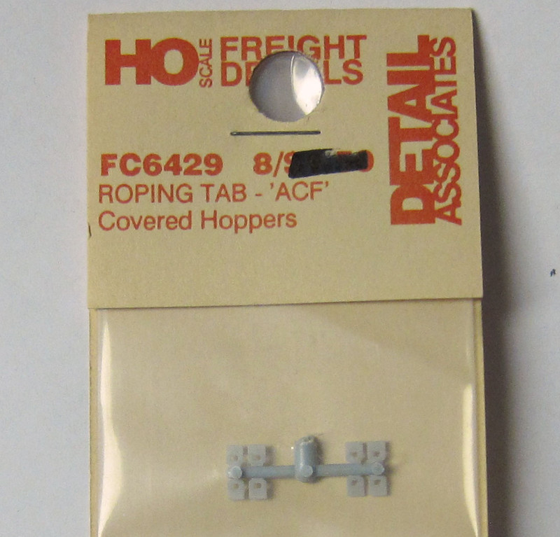 Detail Associates 6429 Roping Tabs ACF Center Flow Covered Hopper pkg(8) HO Scale 
