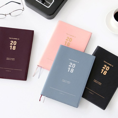 2018 The Medium dated weekly planner 2018 The Medium dated weekly planner