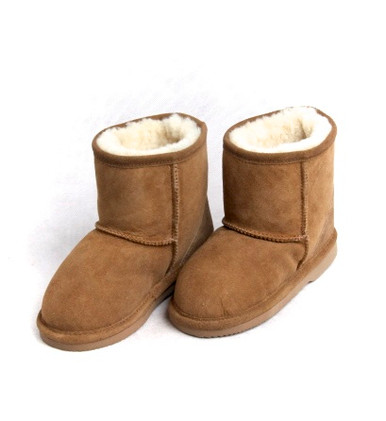 Kids Surf Classic Ugg Boot, Stay Warm and Cosy | Skinnys
