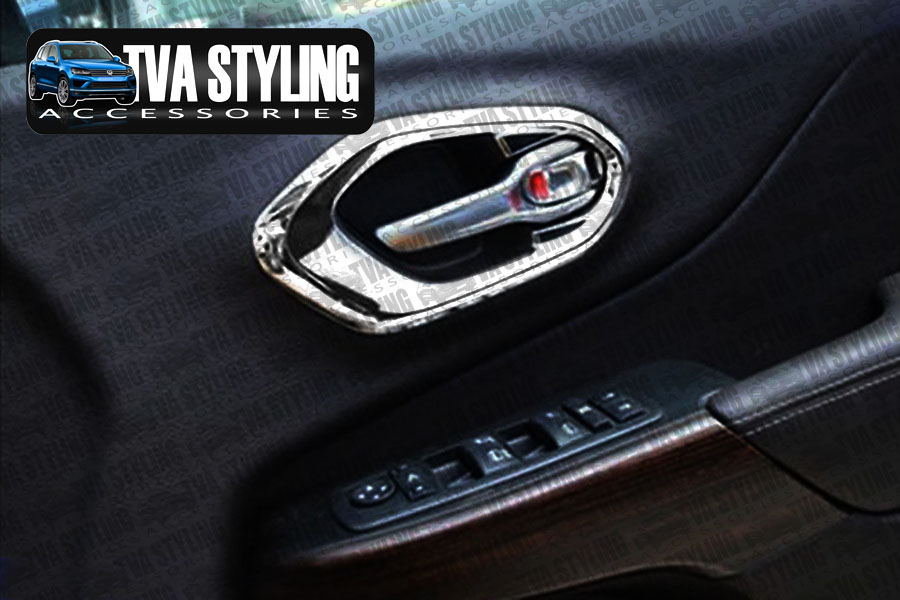 Our chrome Jeep Cherokee KL interior door handle covers are an eye-catching and stylish addition for your car. Buy online at Trade car Accessories.
