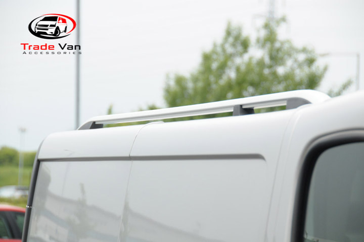 Vivaro roof rack online fixings