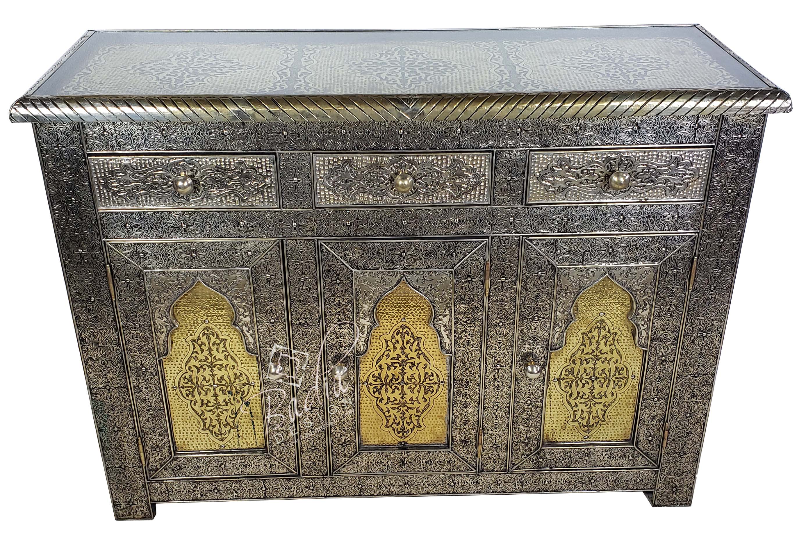 large-moroccan-silver-nickel-storage-cabinet-nk-ca052-1.jpg