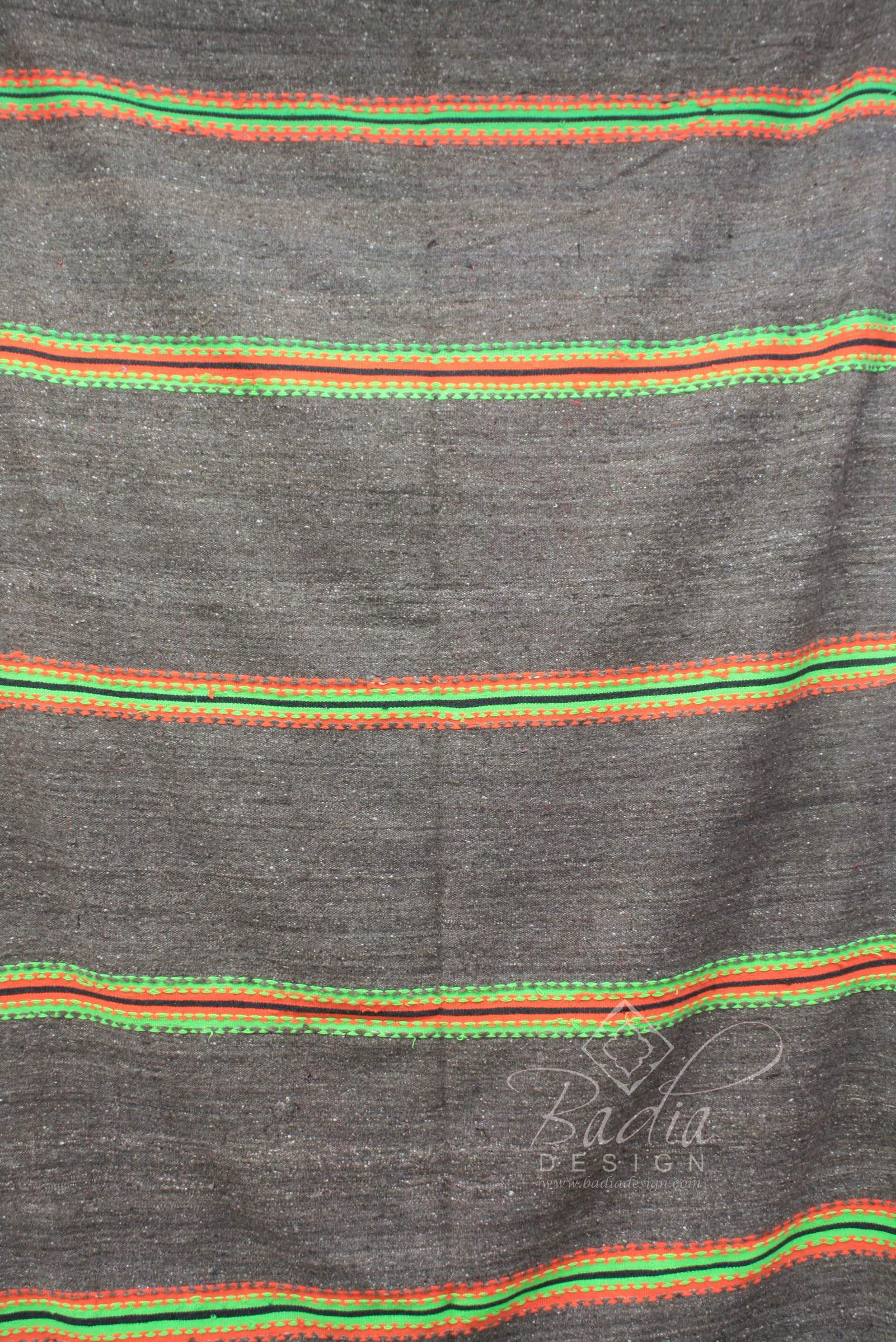 moroccan-hand-woven-berber-rug-r893-2.jpg