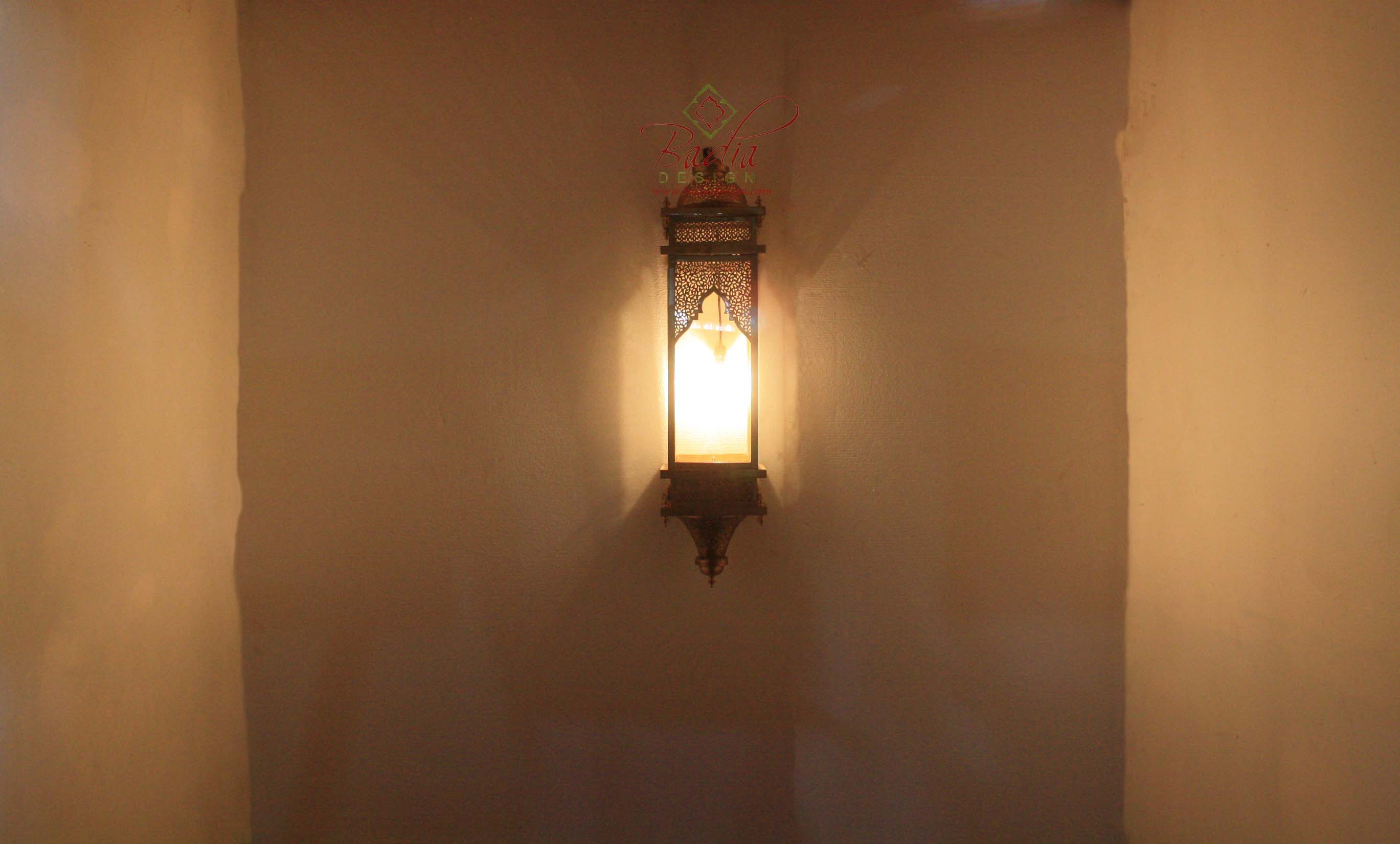 rectangular-shaped-brass-wall-sconce-with-clear-glass-wl204-1.jpg