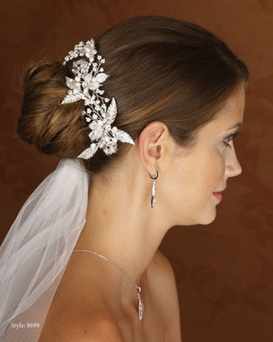 Marionat Bridal 8699 Rhinestone Clip with Pearl Sprays- Le crystal