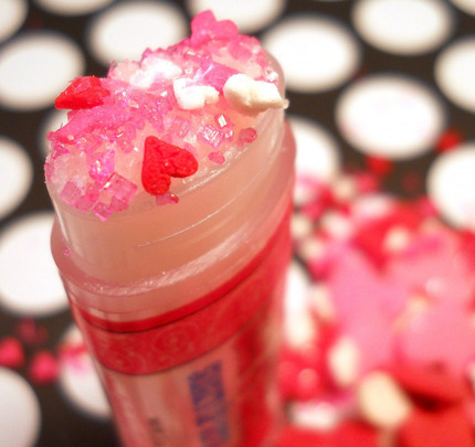 Queen of Hearts Strawberry Sugary Lip Scrub - Lip Scrub - Exfoliating Sugar Lip Scrub