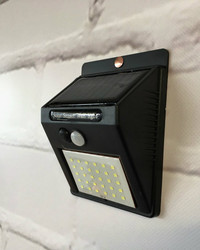 Solar Motion Sensor Wall Light