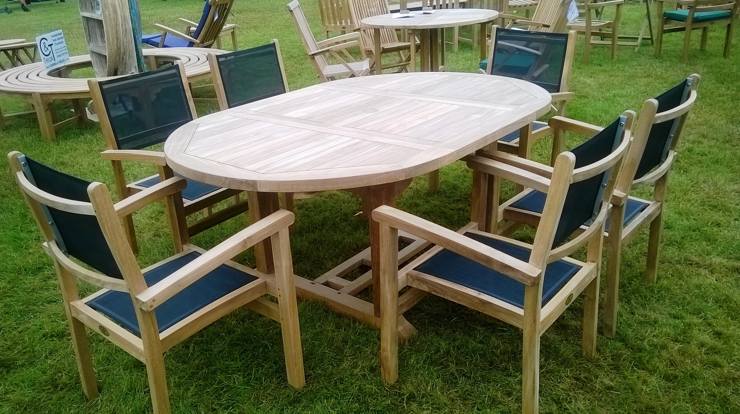 Round Extending Table Garden Sets - Chairs and Tables UK - Teak Garden