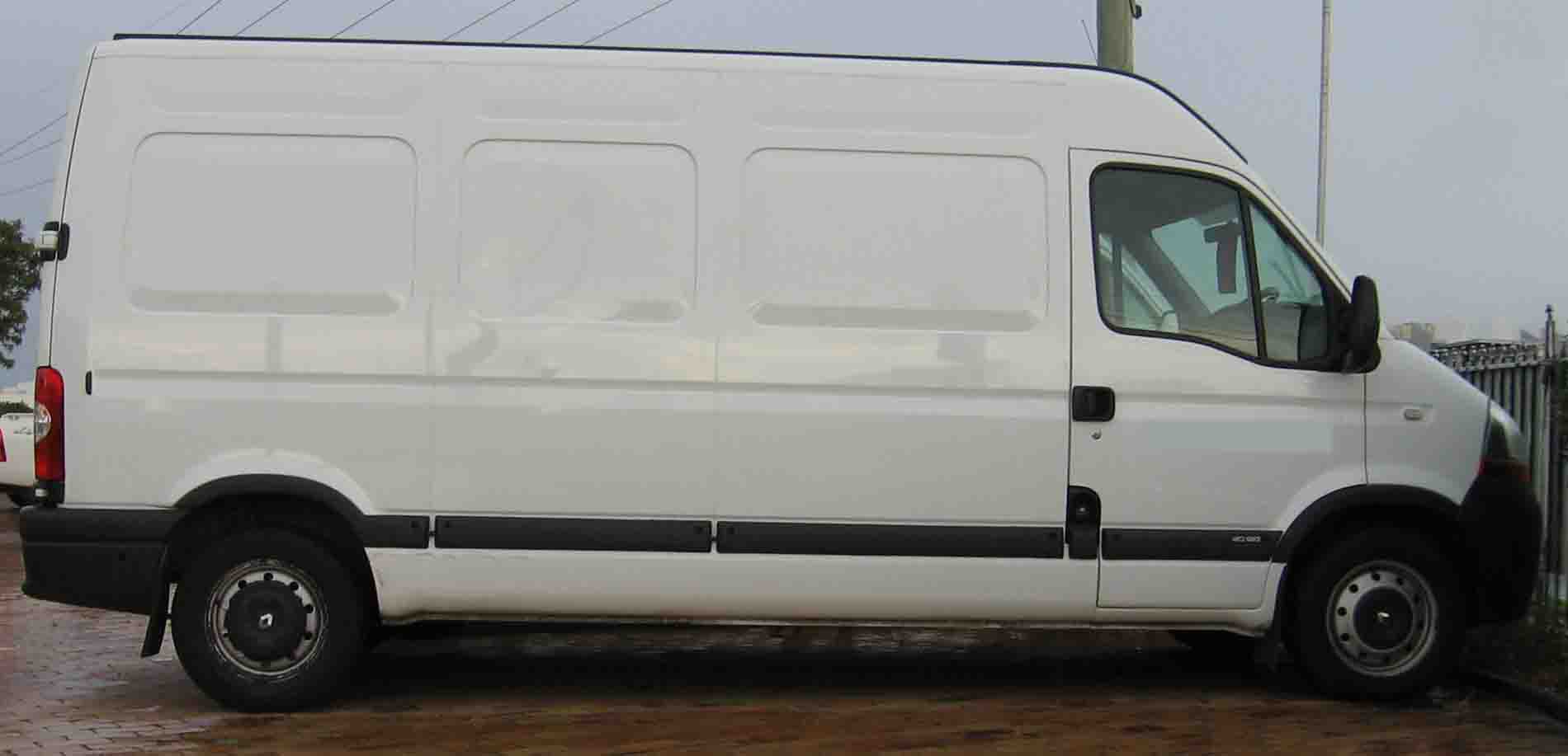 renault-master-van-side-view-ultimate-power-steering.jpg