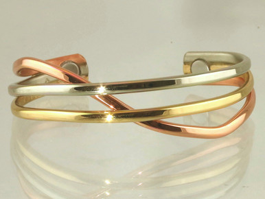 The Copper Swirl magnetic copper bracelet is inspired by the fire dancing performance at Burning Man, probably the largest gathering of creative people happening at the end of each Summer in the Nevada desert.