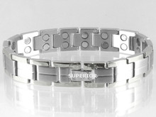 All silver Centerline S stainless steel magnetic bracelet with 32-5200 gauss magnets in an 8 3/4" length. It has a magnetic therapy pull strength of 1000 grams.