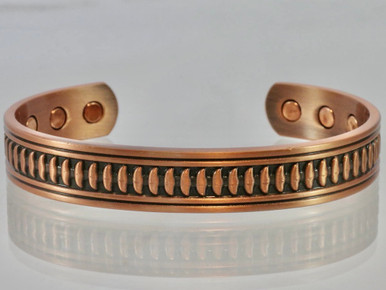 A classic design copper bracelet