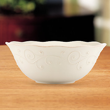 french-perle-white-serving-bowl-64-oz-wb.jpg