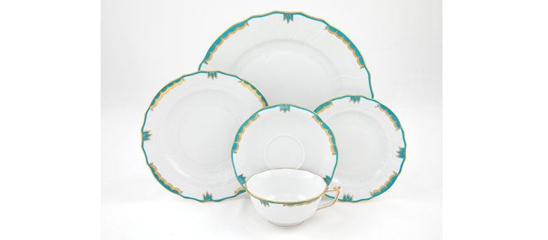 herend-princess-victoria-turquoise-5-pc-place-setting.jpg