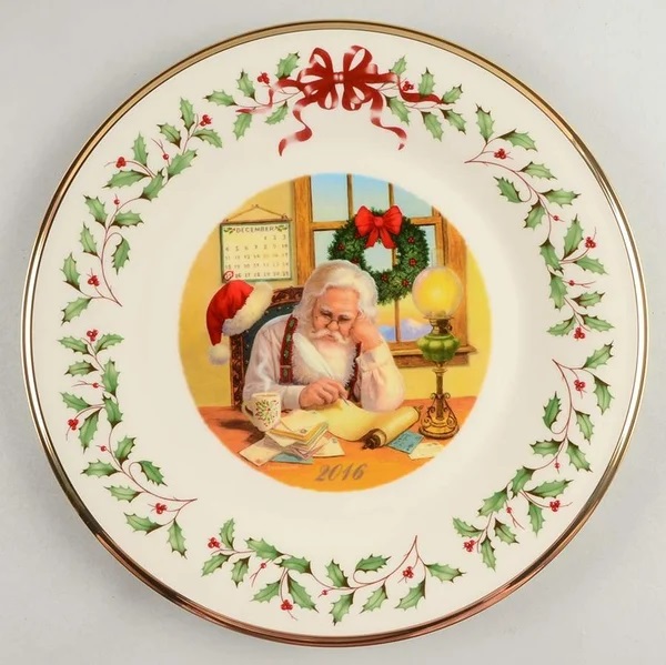 lenox-annual-holiday-collector-plate-santa-s-list-10.5-in-26th-in-series-2016-863061.jpg