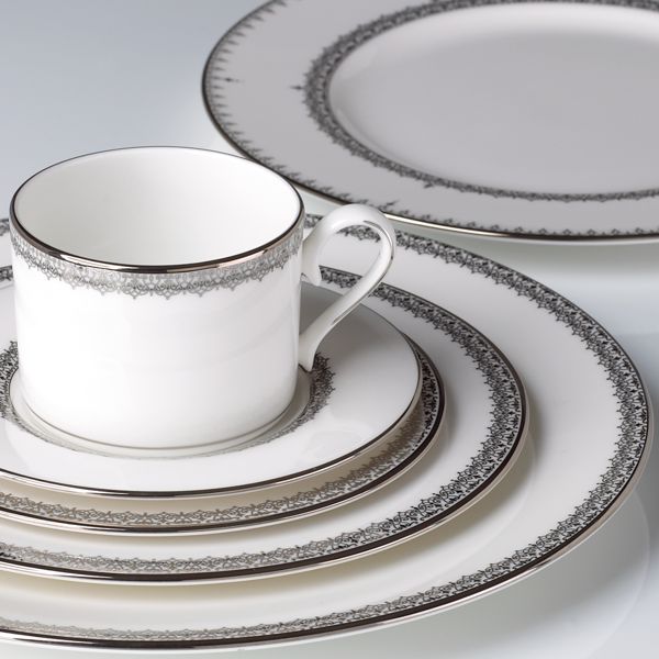 lenox-lace-couture-5-piece-place-setting-773732-whr.jpg
