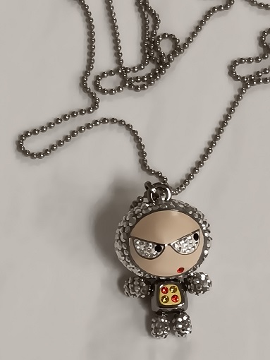 swarovski-elvis-pendent-220-935434.jpg