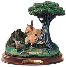 Walt Disney Classic Collection Sleeping Beauty The Woodcutter's Cottage 5.75 in 11K-41201-0