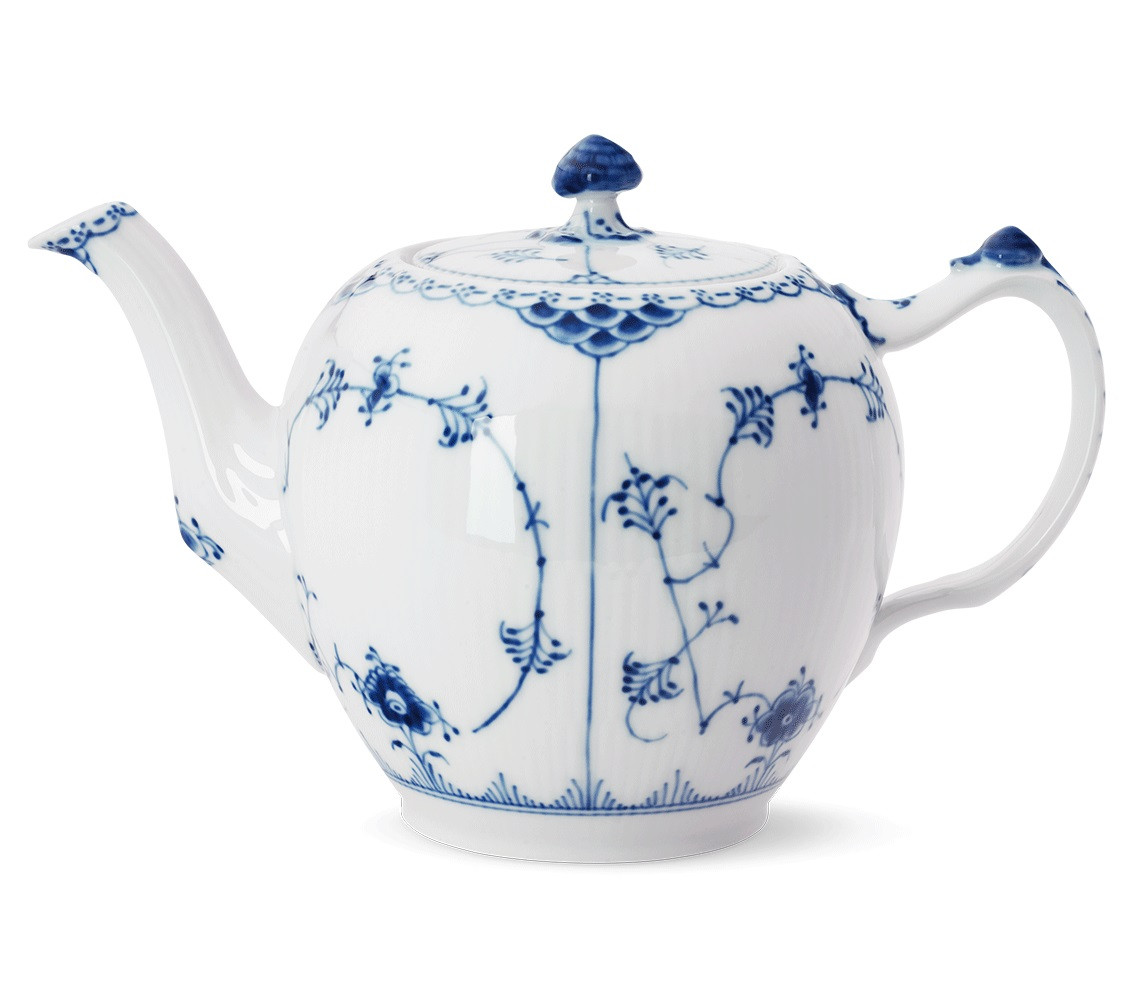 Royal Copenhagen Blue Fluted Half Lace Tea Pot 1qt 1017209 - Nehas