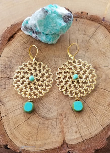 Gold Casting with Turquoise Czech Glass Earrings (Gold)