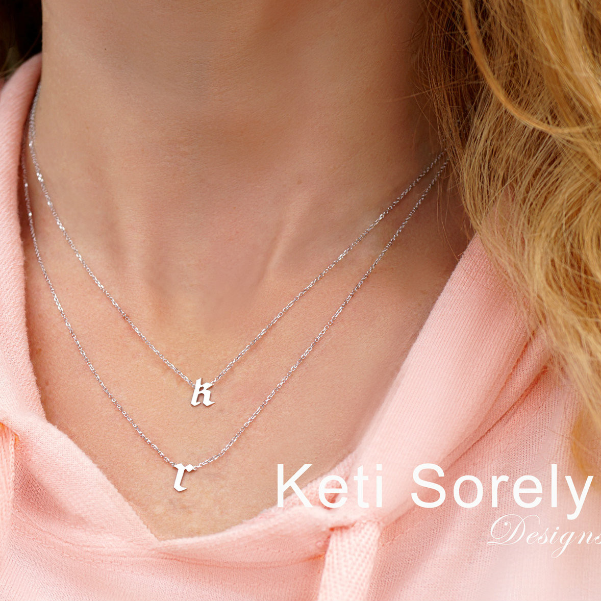 Initial Letter Necklace – V THE LABEL