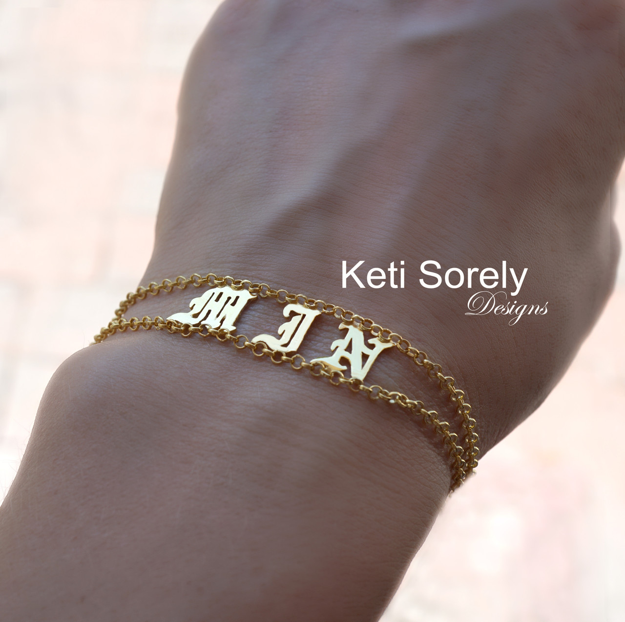 Personalized Name Bracelet with Butterfly - Pin It Up