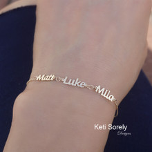 Personalized Family Names Bracelet - Choose Your Metal
