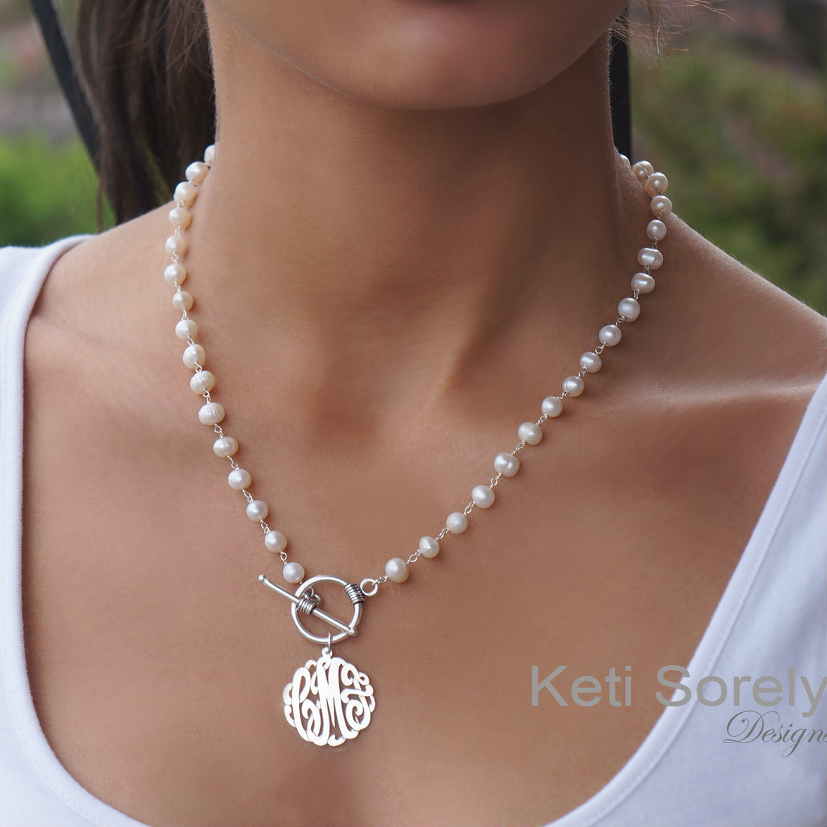 Handmade personalized Pearl Necklace with Monogram Initials charm and  toggle clasp - White freshwater pearls