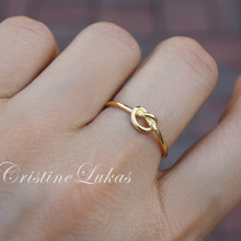 Love Knot Infinity Ring in Solid Gold, White, Rose or Yellow Gold