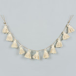 60" garland (GHOSTS) wh/bk