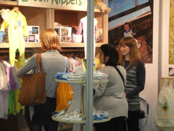 green-nippers-stand-the-baby-show-london2.jpg