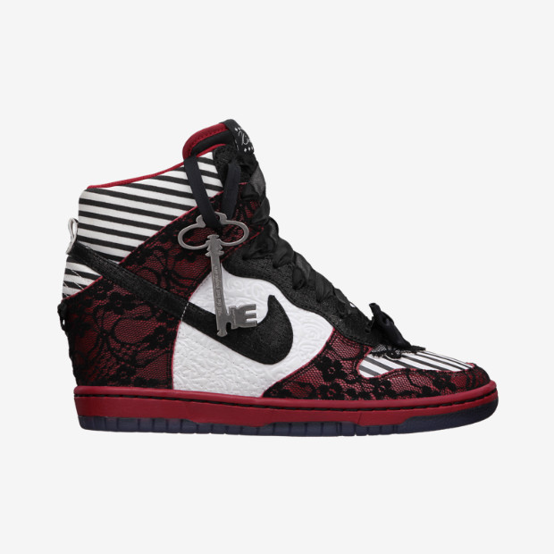 nike women's dunk sky hi wedge