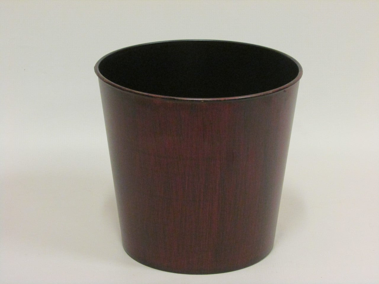 12 Pcs - Plastic 10 Inch Round Planter Pot Burgundy - EventsWholesale.com