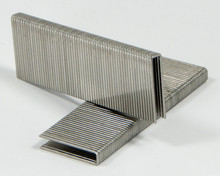 1" Stainless Steel 18 Gauge 1/4" Crown Staples - 2,500 per Box - 4808PS