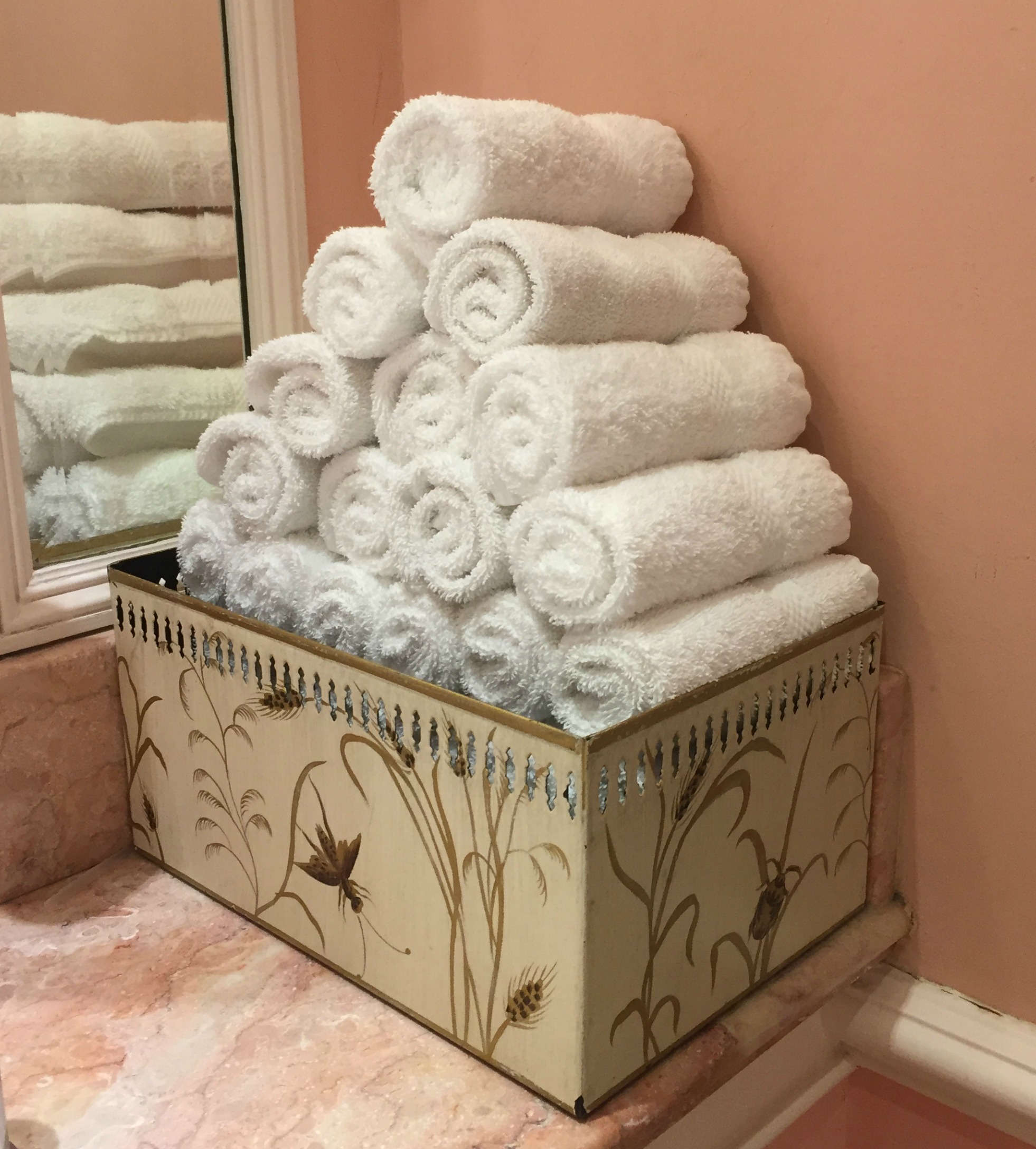 publi area washroom towel napkin hand towels