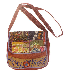 G1610 Vintage Fabric Embroidered Flap Bag