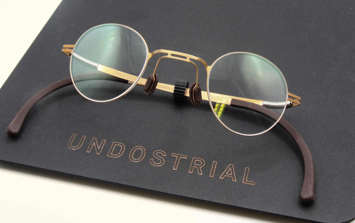 Small Lens Glasses Undostrial SPRINGE 27 Eyewear Hand Made in Paris