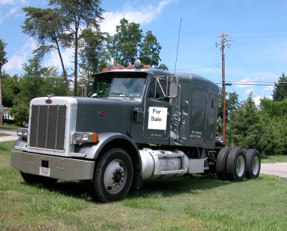 2003 Peterbilt 378 Tandem Axle Tractor