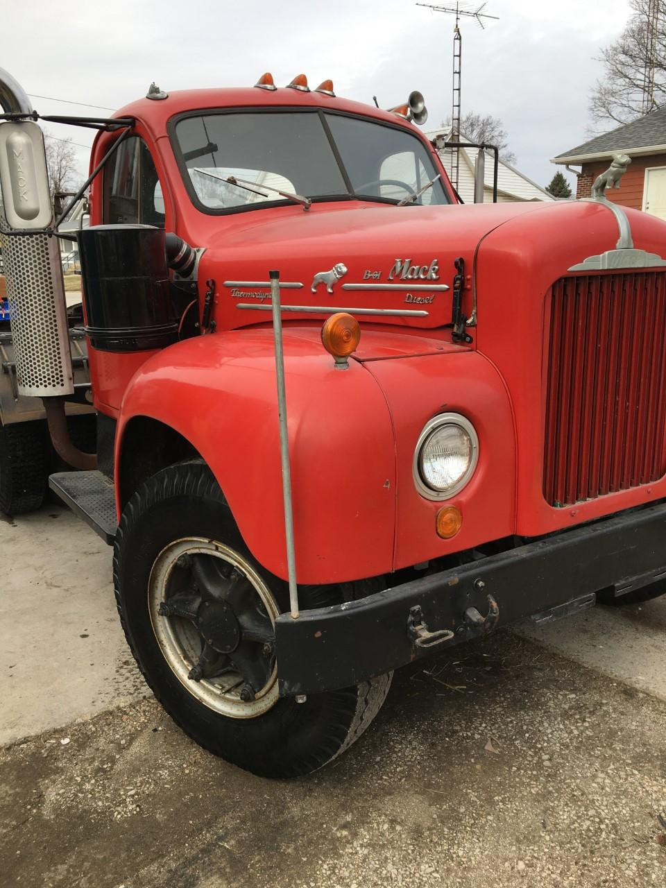 Used 1965 B61 B-Model Mack Tandem Axle Tractor For Sale