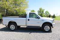 Heavy Duty F350 13,000 GVW 4x4 One Owner 6 Speed Non DEF Clean