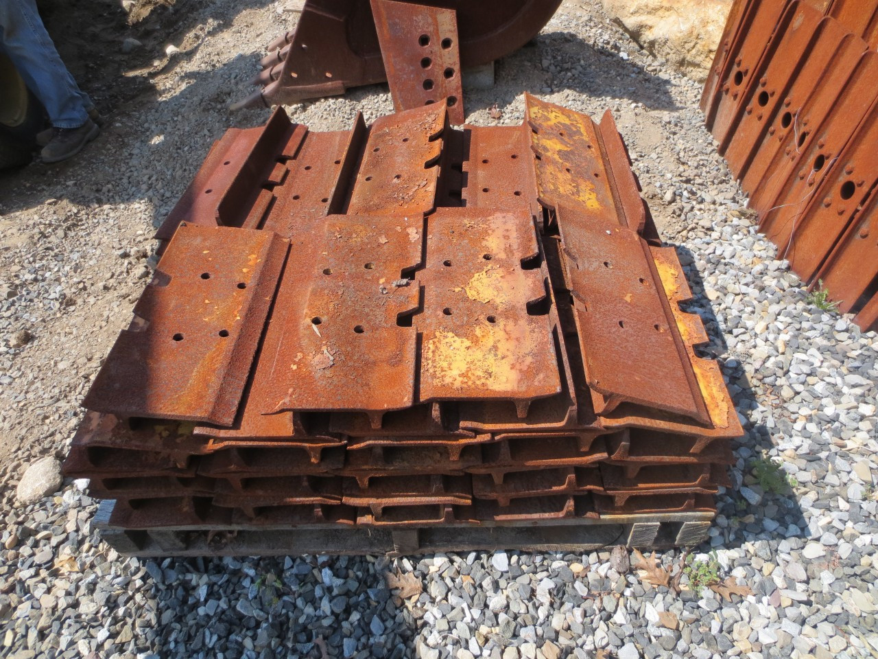 dozer track pads Cat D6